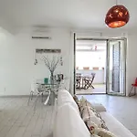 Starfish By Lovesud Holiday home